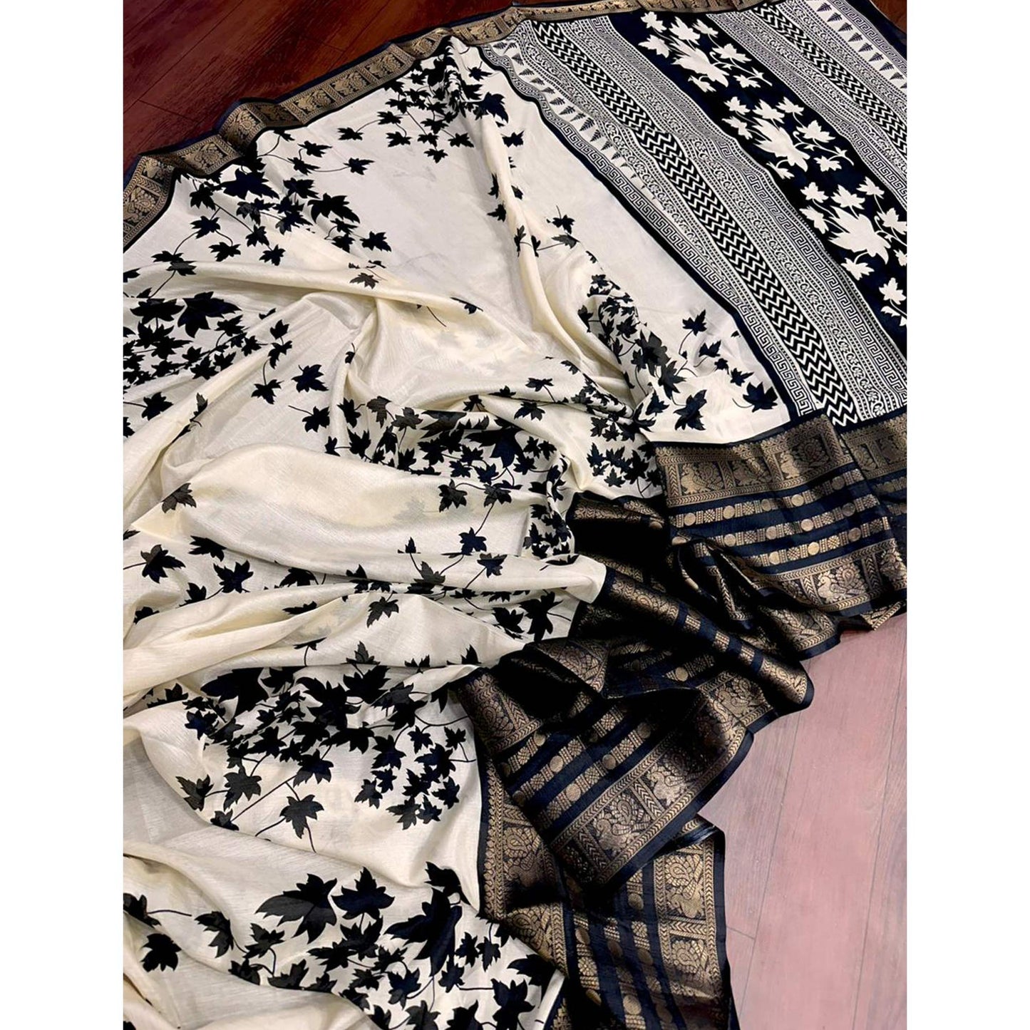 Beautiful Soft Dola Jacquard sarees - Swaraas