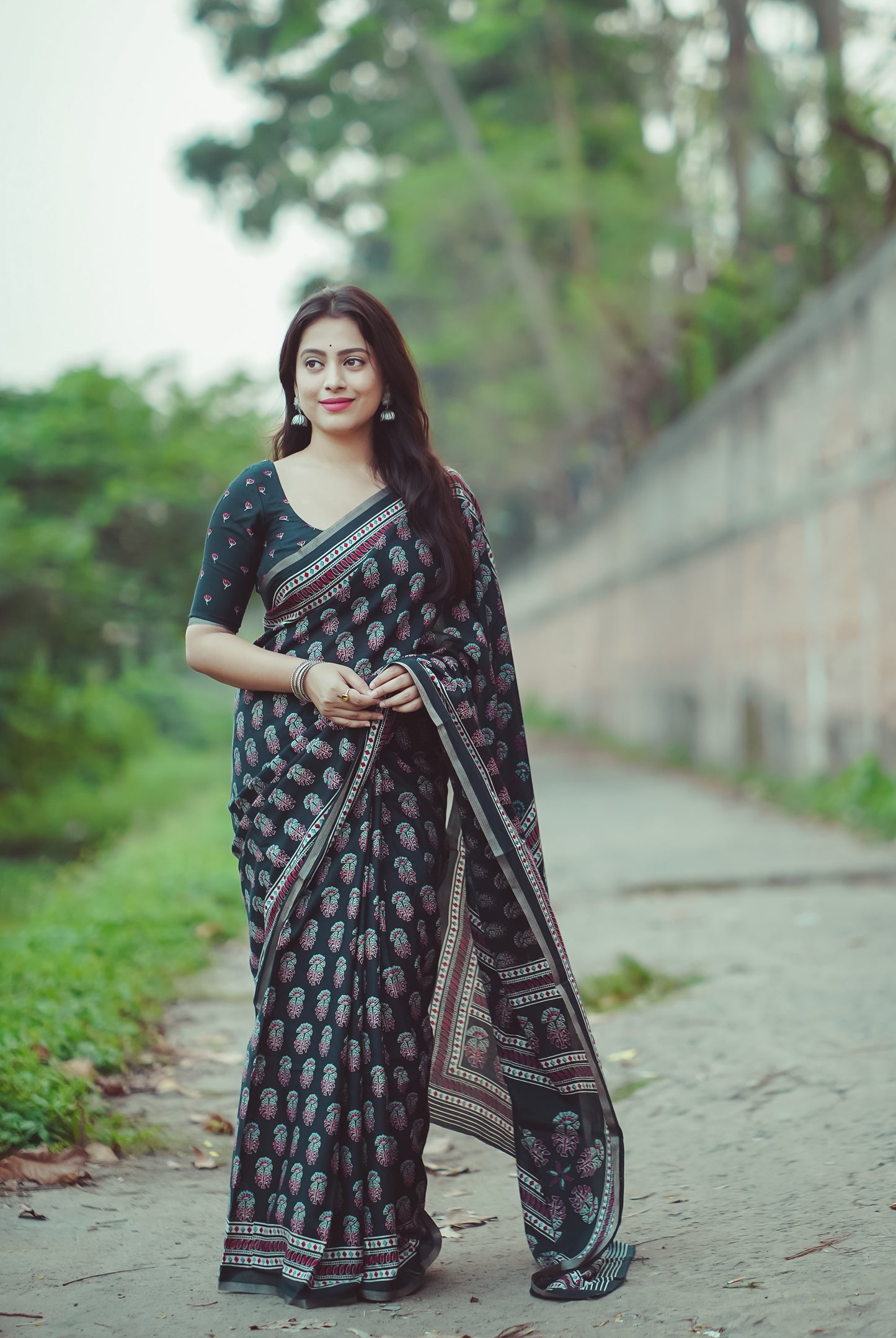 Ajrakh Print Soft Cotton Feel Saree with Zari Woven Border – 6.3m with Blouse | Swaraas.in