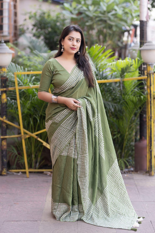 Pure Chanderi Cotton Saree with Traditional Batik Print & Matching Blouse – Lightweight Ethnic Wear | Swaraas.in