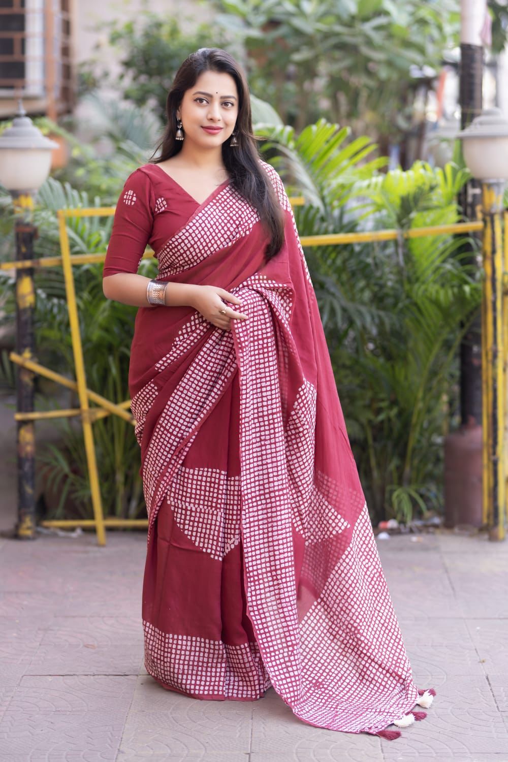 Pure Chanderi Cotton Saree with Traditional Batik Print & Matching Blouse – Lightweight Ethnic Wear | Swaraas.in