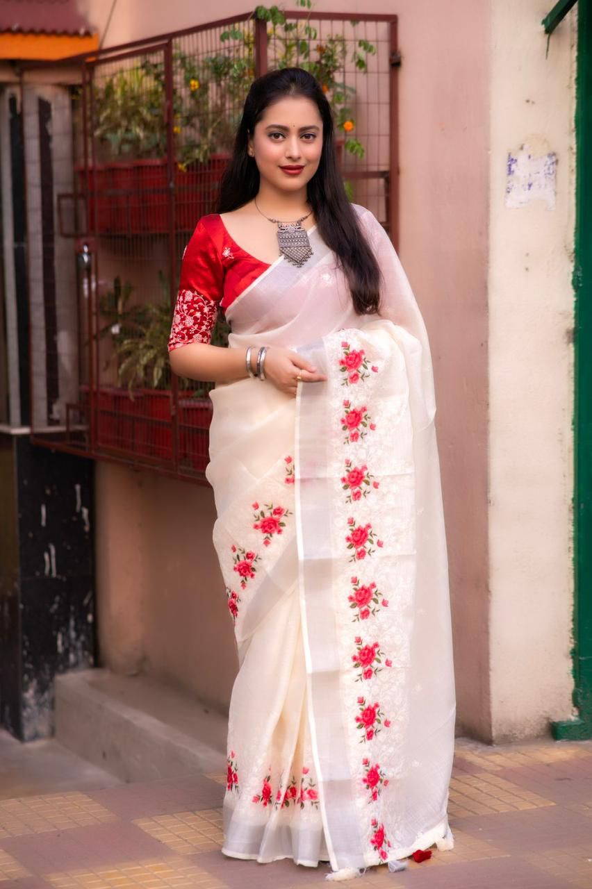 Pure Linen Saree with Elegant Silver Zari Pattu Border & Matching Blouse – Handloom-Inspired Ethnic Wear | Swaraas.in