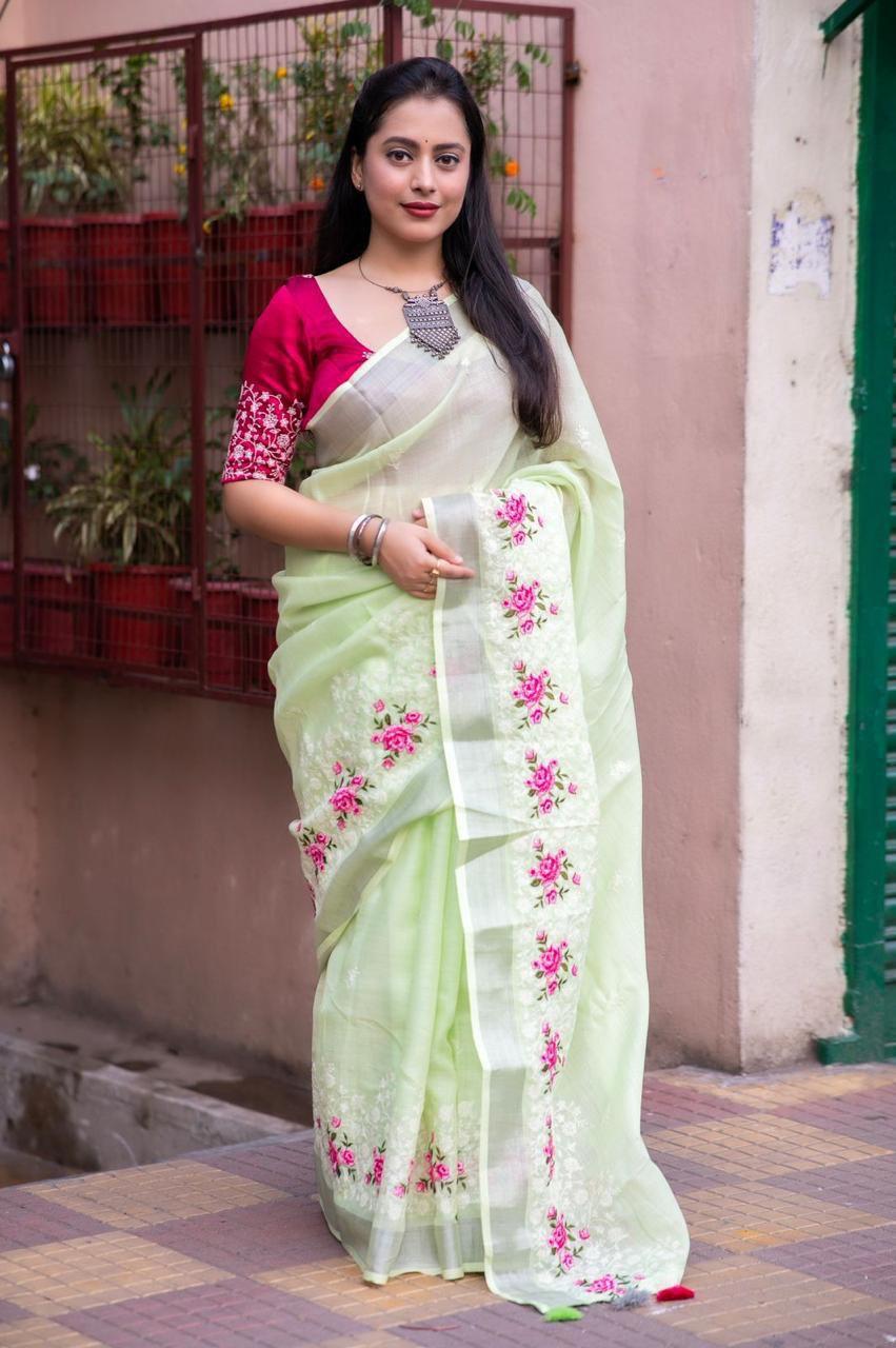 Pure Linen Saree with Elegant Silver Zari Pattu Border & Matching Blouse – Handloom-Inspired Ethnic Wear | Swaraas.in