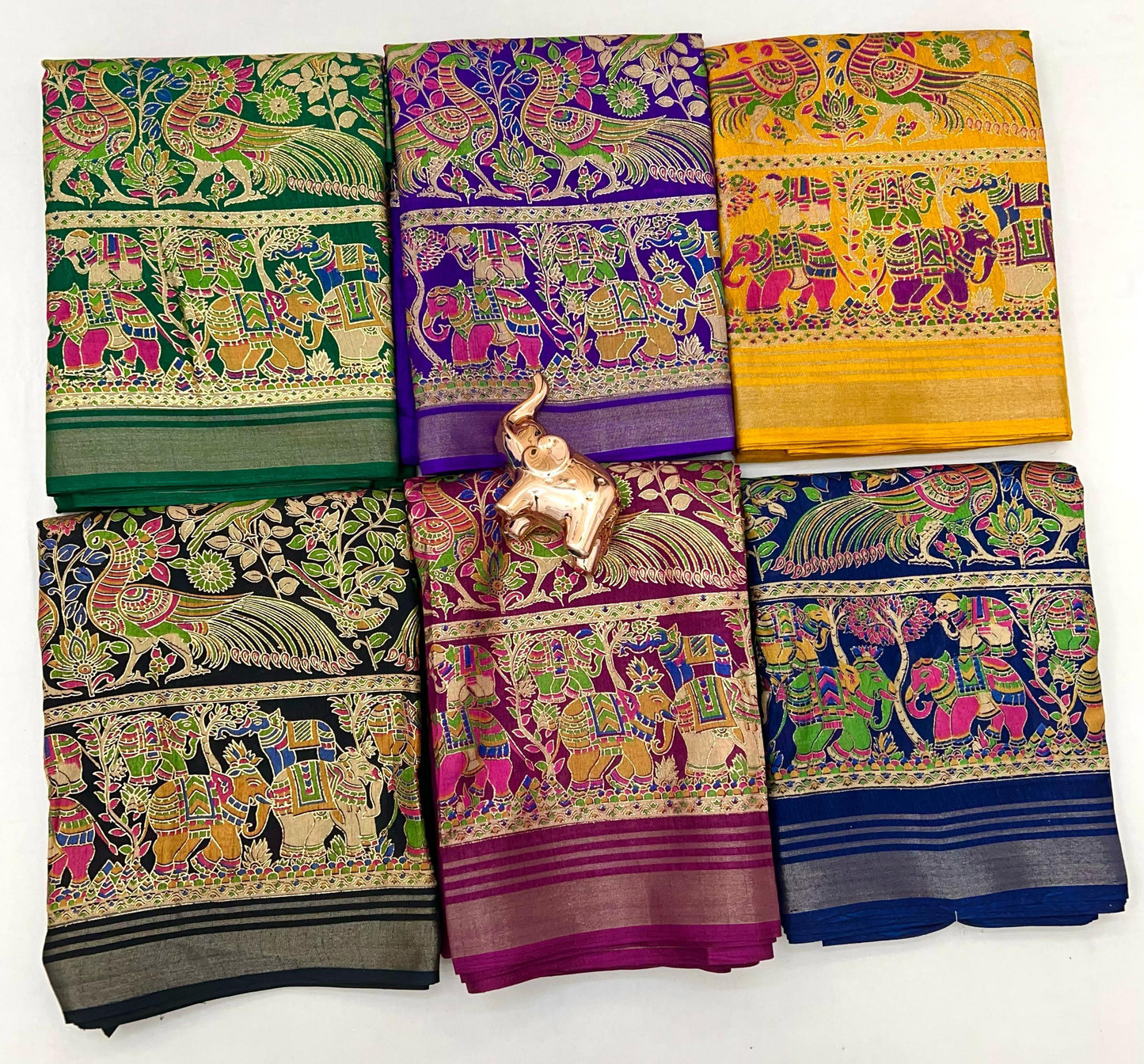 Soft Mul Dolla Saree with Elegant Foil Print & Golden Zari Pattu Border – Festive Ready Ethnic Wear | Swaraas.in
