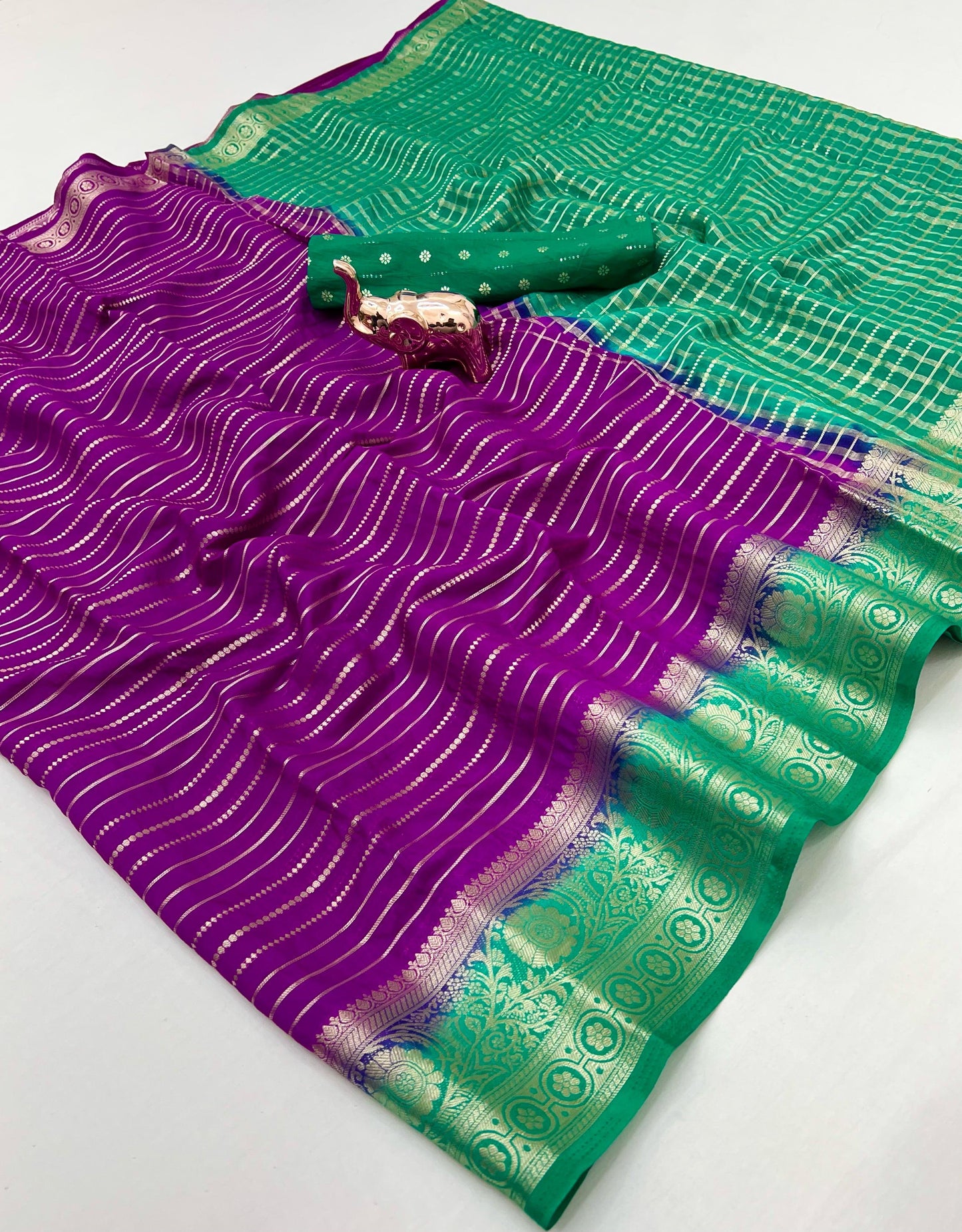 Heavy Marshmallow Hand-Dyed Saree with All-Over Self-Weaving and Contrast Design Pallu – Premium Ethnic Wear | Swaraas.in