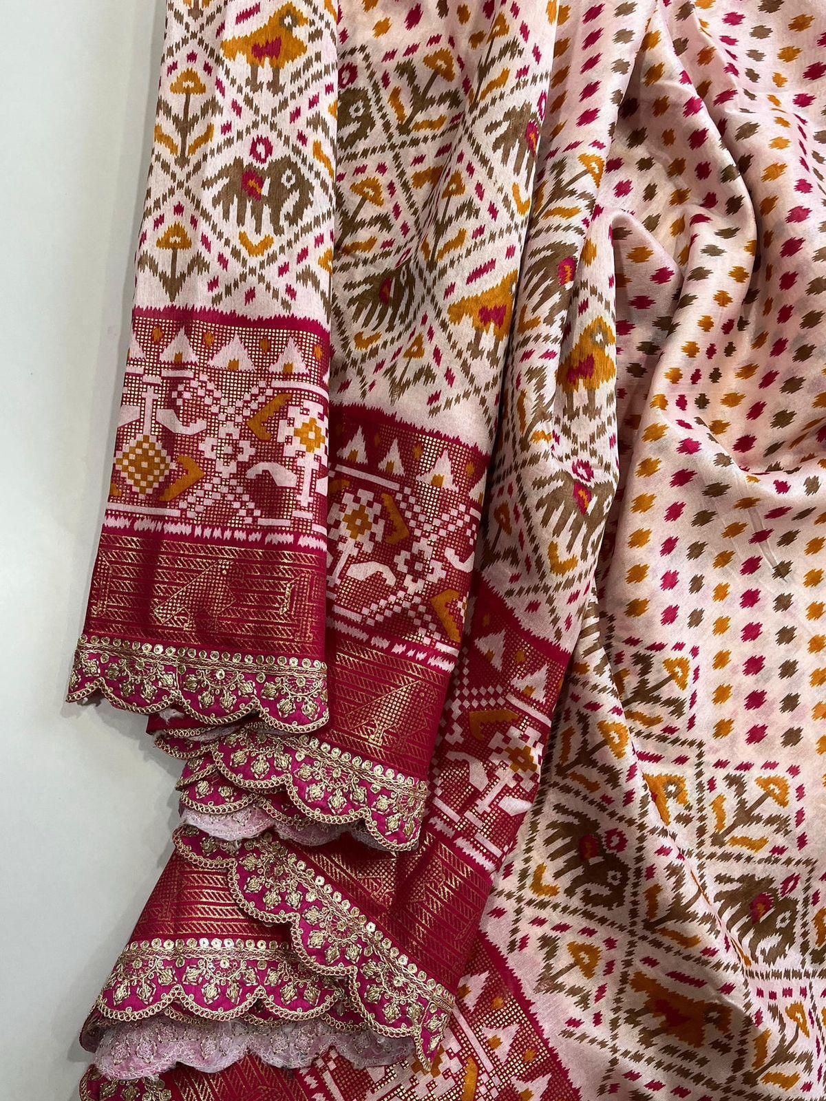 Premium Dola Silk Kalamkari Print Saree with Scallop Maggam & Sequin Lace Work, Foil Printed Pallu & Contrast Blouse | Swaraas.in