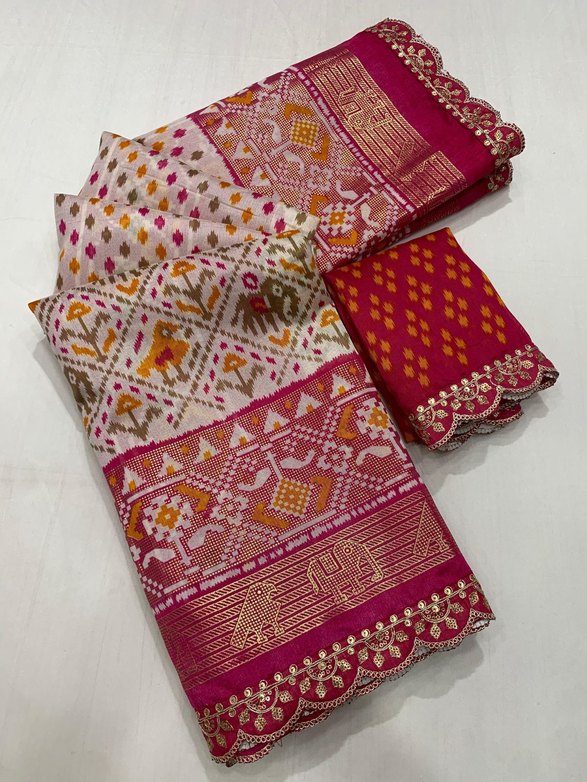 Premium Dola Silk Kalamkari Print Saree with Scallop Maggam & Sequin Lace Work, Foil Printed Pallu & Contrast Blouse | Swaraas.in