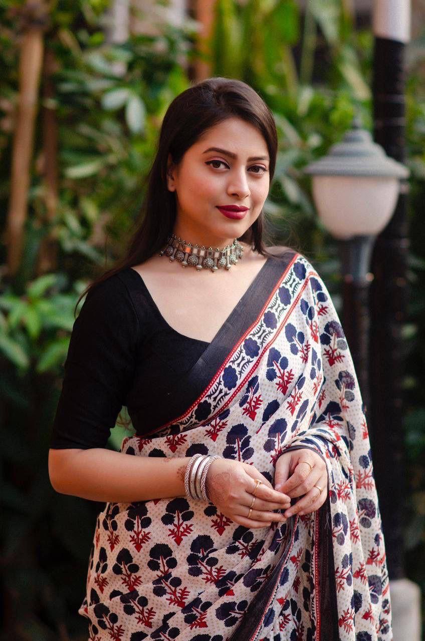 Soft Jute Silk Printed Saree with Matching Blouse Piece