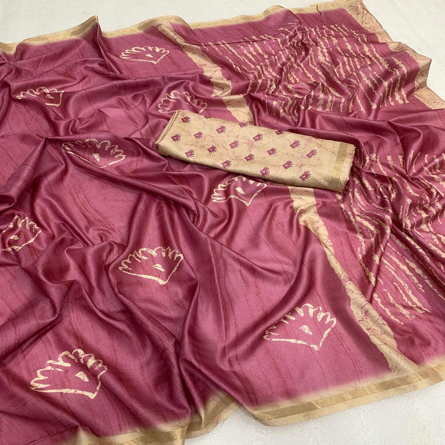 Elegant Handloom Tussar Silk Saree with Rich Pallu & Fancy Golden Zari Border – With Running Blouse