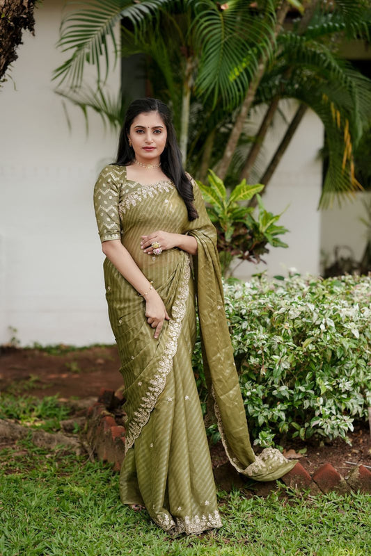 Banarasi Georgette Leheriya Saree with Zari Woven Pallu & Stone Embroidery – Soft Shine Finish