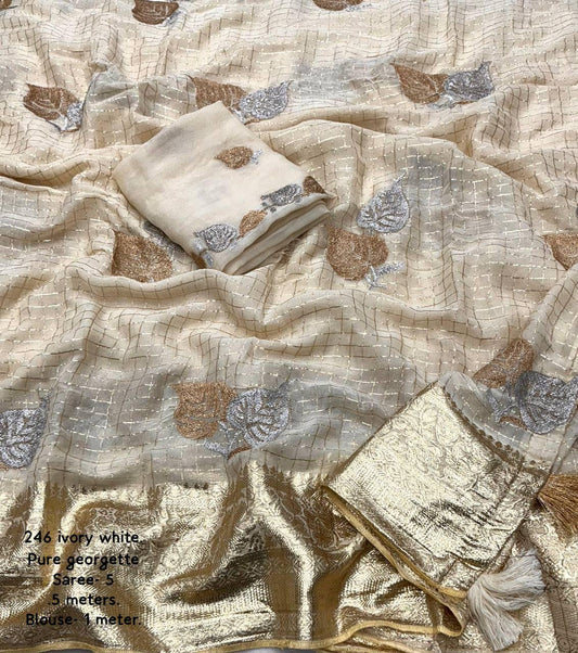 Pure Georgette Saree with Zari Woven Chex, Dual-Tone Zari Border & Elegant Tassels