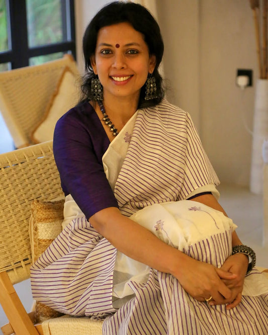 Lily – Pure Linen Saree with Soft Digital Floral Print in Lavender Hues | Elegant Lightweight Drape by Swaraas