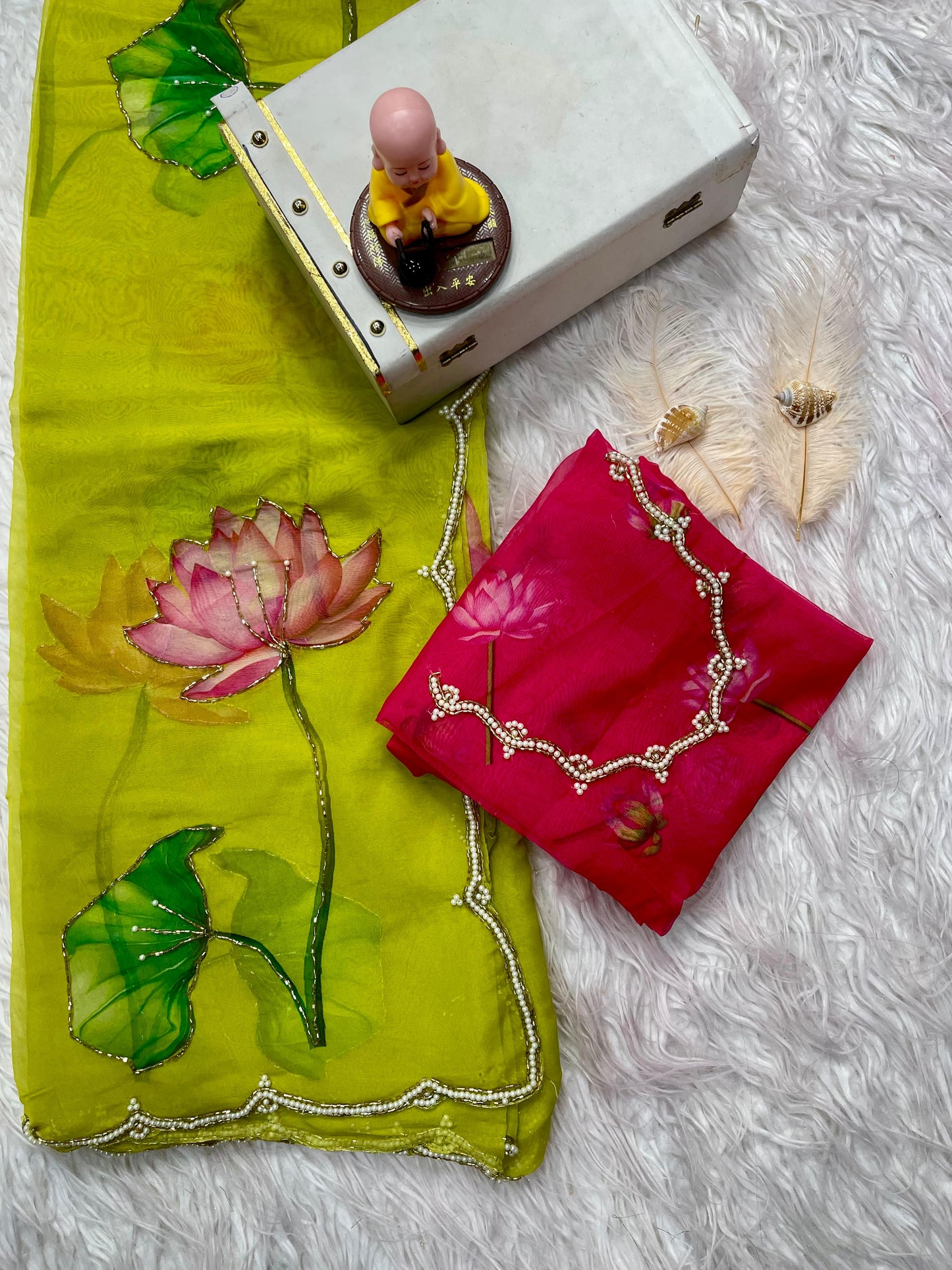 Elegant Tabby Organza Saree with Digital Print & Intricate Khatli Embroidery – 5.5 Meters with Designer Blouse