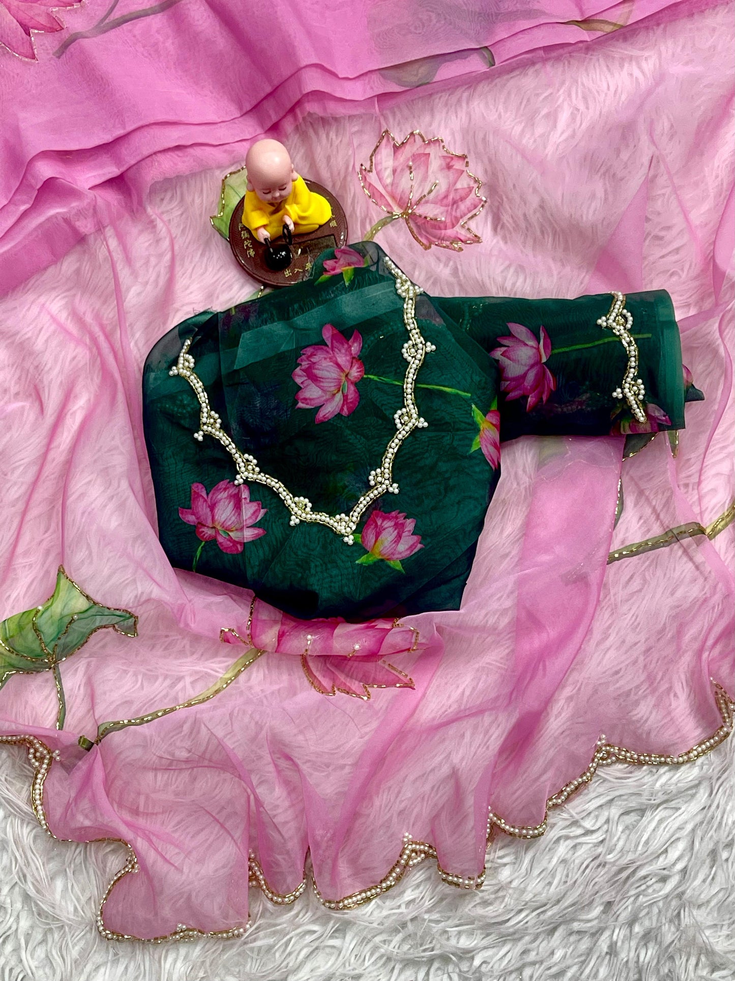 Elegant Tabby Organza Saree with Digital Print & Intricate Khatli Embroidery – 5.5 Meters with Designer Blouse