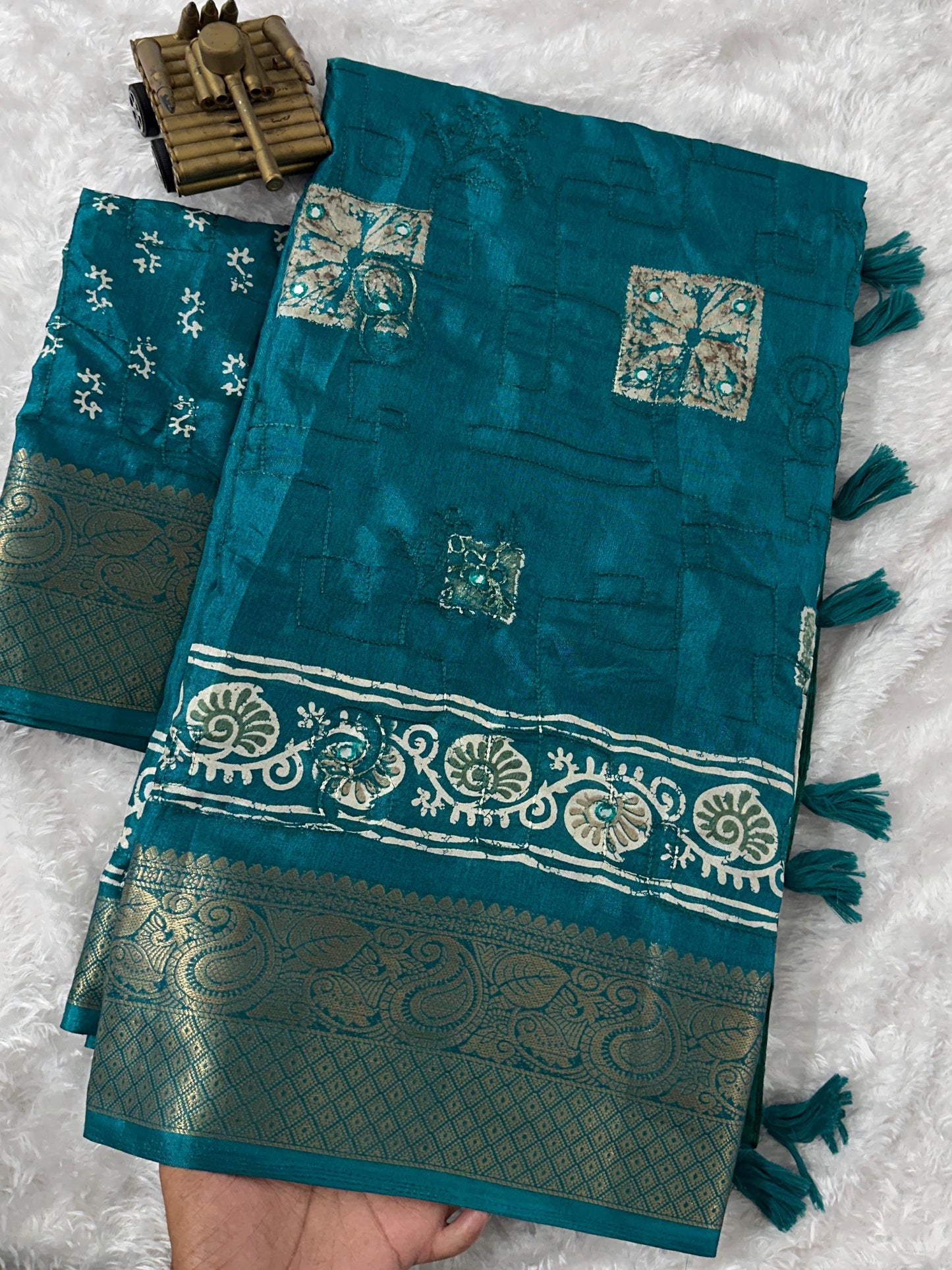Muslin Cotton Shibori Saree with Mirror & Gota Patti Work | Zari Jacquard Border & Tassel Pallu β 6.3 Meters