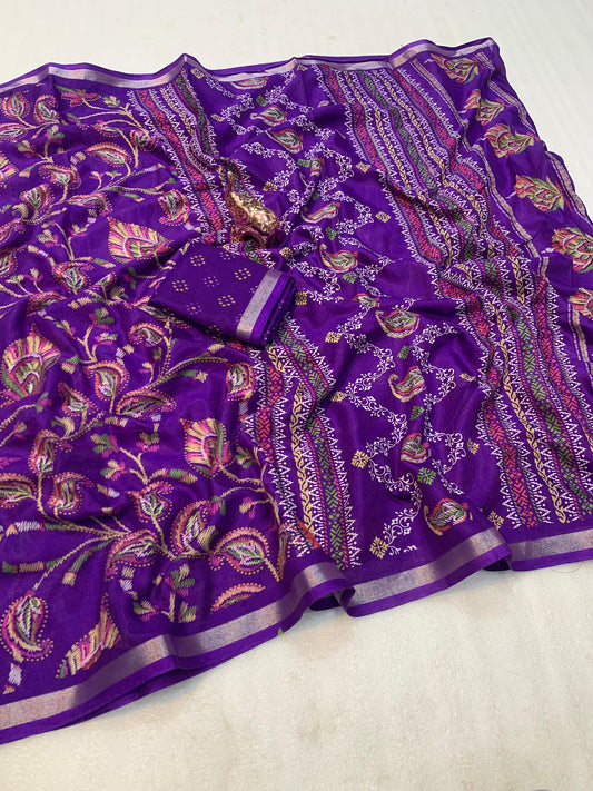 Fabric : Heavy mul base cotton silk saree with beautiful kalamkari printed and golden zari patti border  Blouse : running butti printed👚