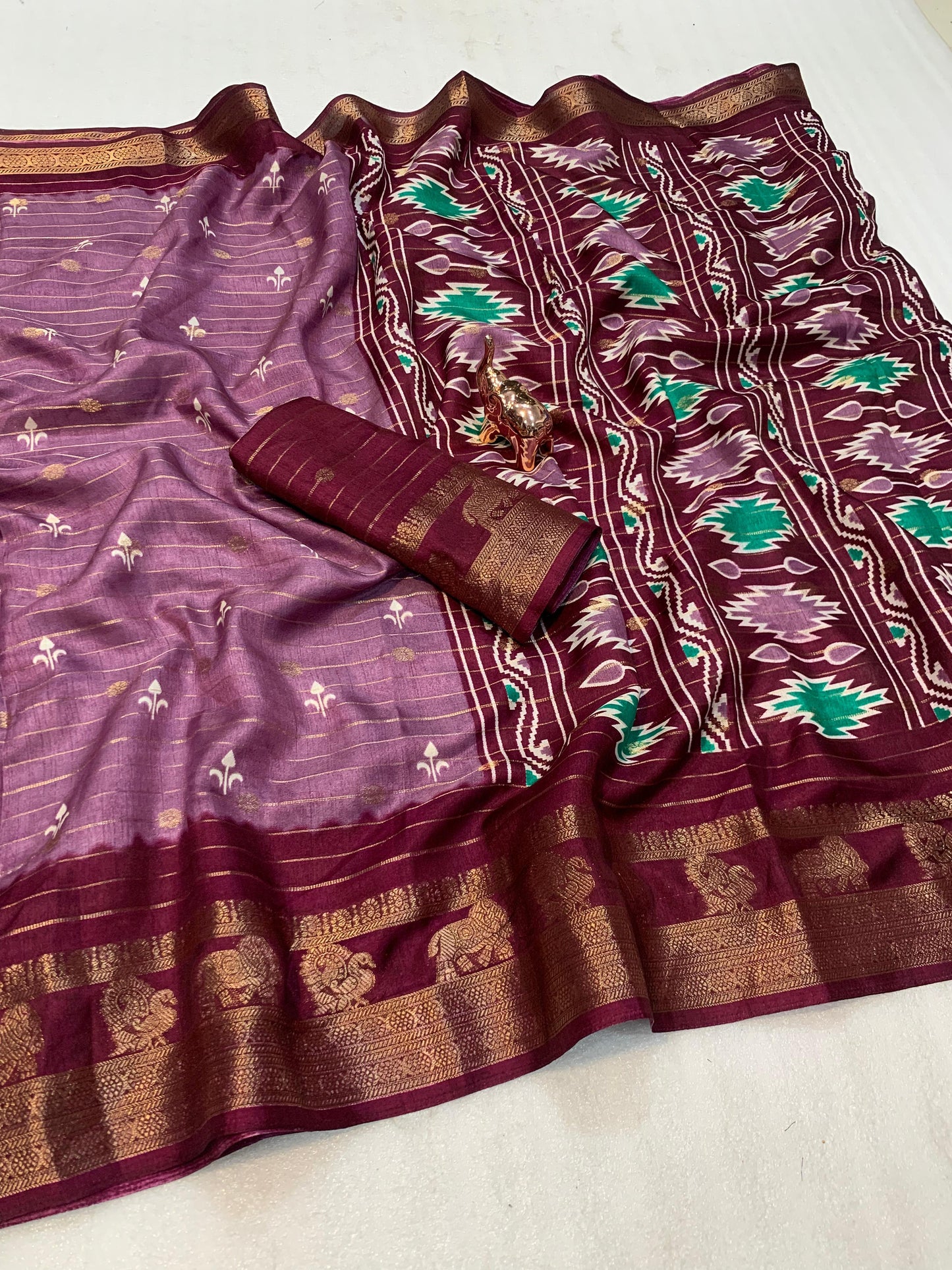 Ikkat Printed Heavy Cotton Silk Saree with Woven Border & Butti Print Blouse – 6.3m Traditional Drape