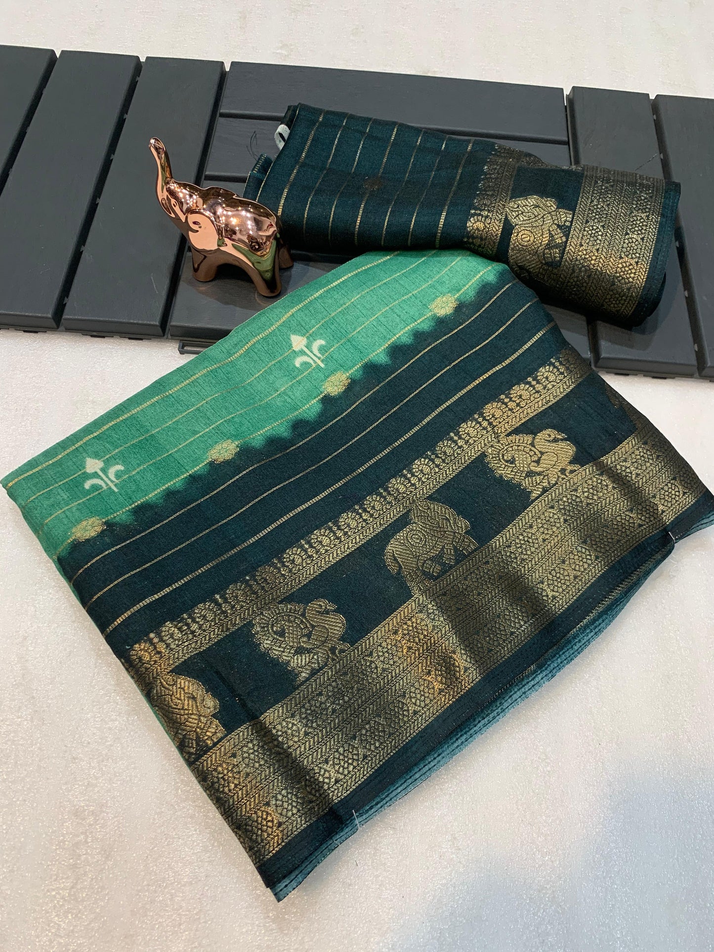 Ikkat Printed Heavy Cotton Silk Saree with Woven Border & Butti Print Blouse – 6.3m Traditional Drape