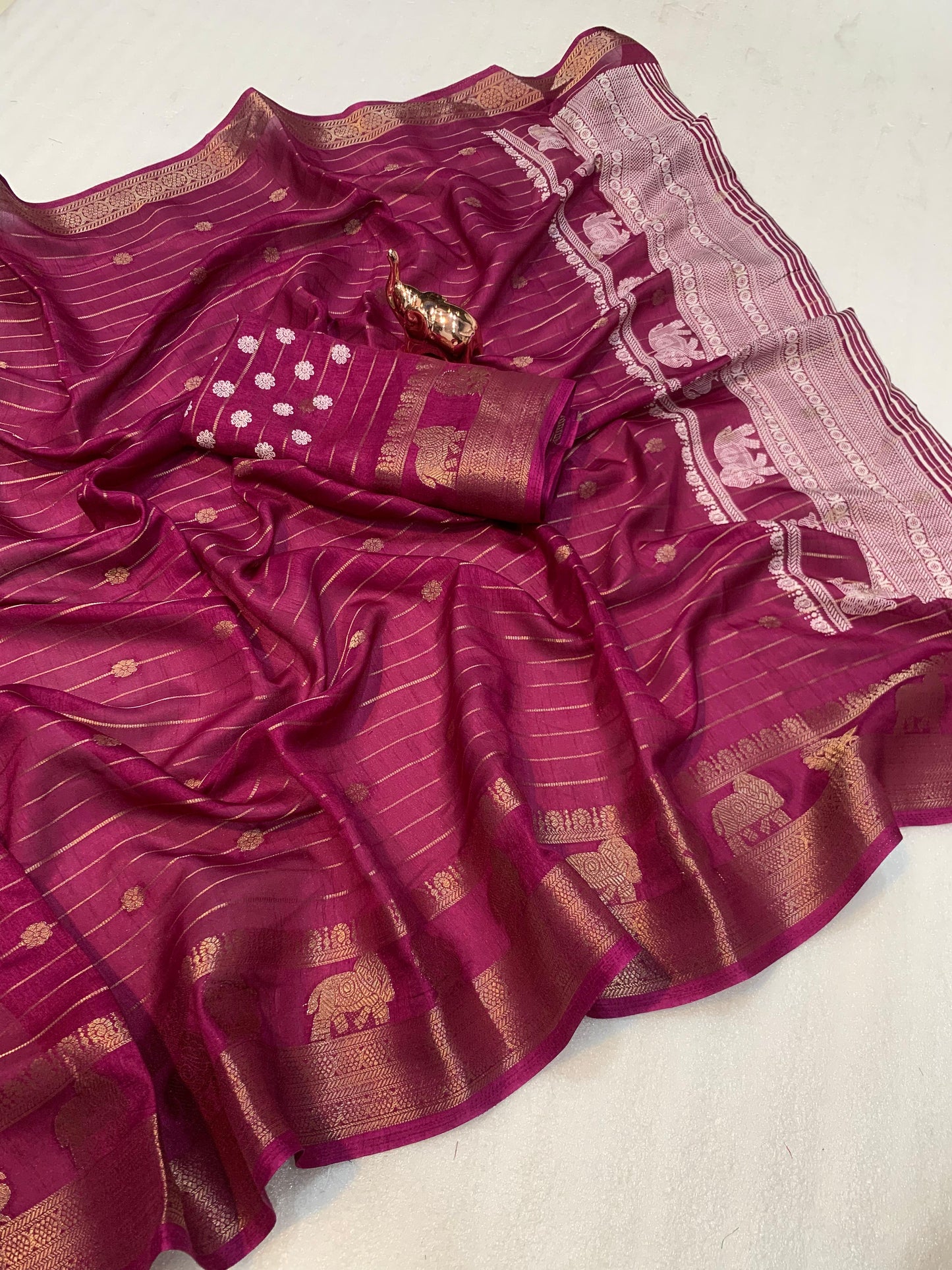 Heavy Cotton Silk Print Saree with Woven Border & Butti Blouse