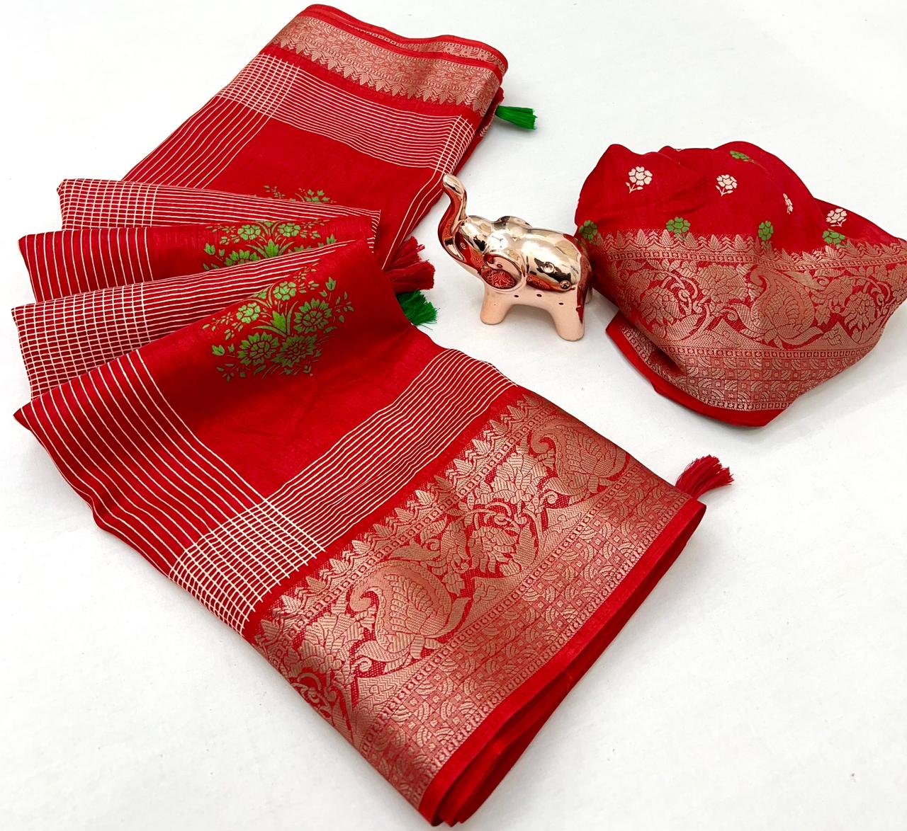 Floral Printed Cotton Blend Saree with Silver Zari Border & Tassel Pallu – Elegant Daily Wear