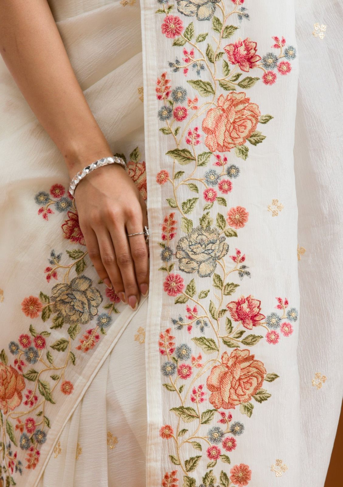 Soft Crunchy Chiffon Saree with Multi-Thread Embroidery & Piping Lace Border – With Embroidered Satin Blouse
