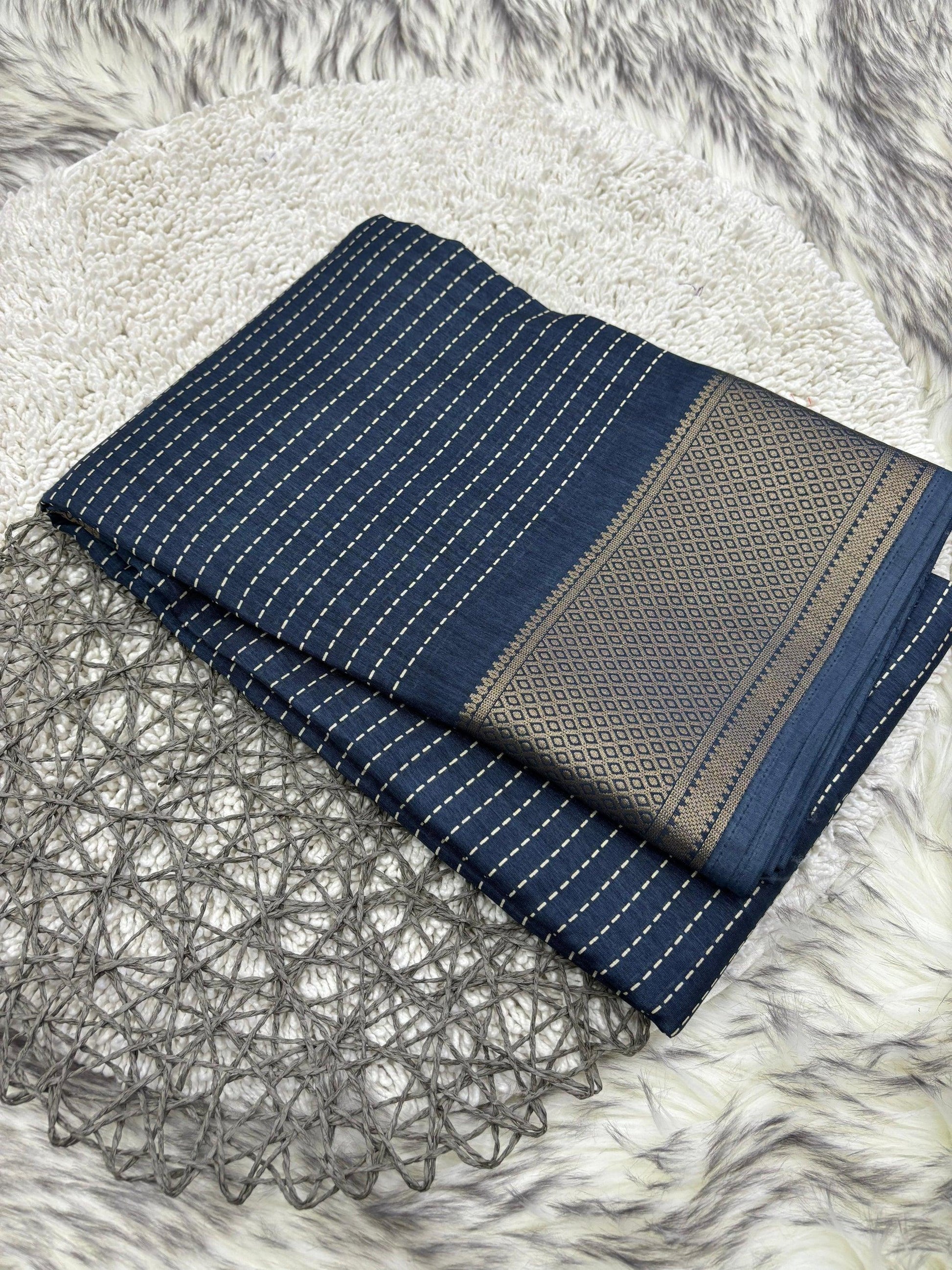 Heavy dola silk saree wwith unique jacquard border - Swaraas