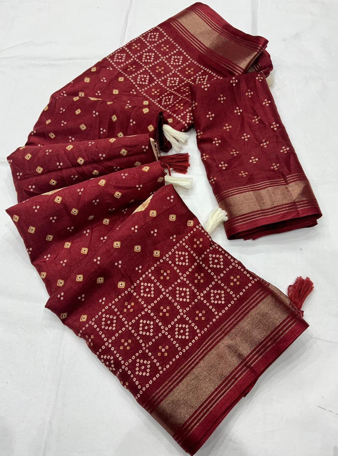 Soft Cotton Crepe Bandhani Print Saree with Mirror Work, Zari Border & Tassels – Swaraas.in