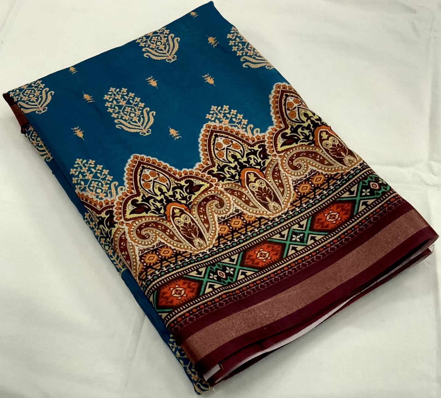 Pure Cotton Ajrakh Print Saree with Traditional Handcrafted Design – Soft & Breathable Ethnic Wear | Swaraas.in