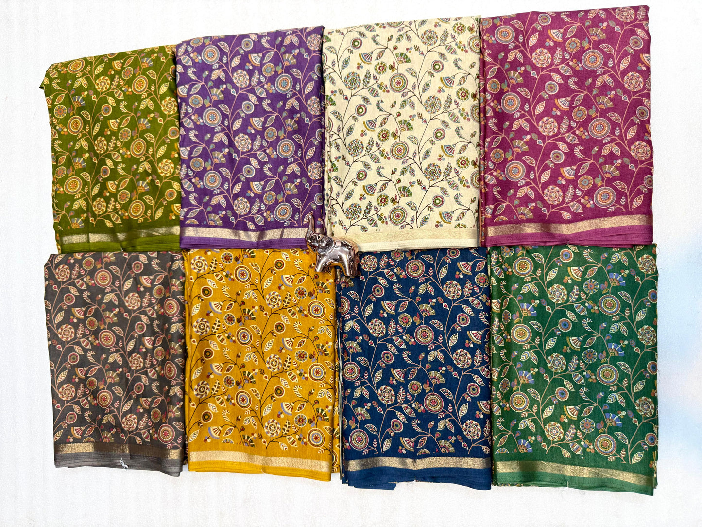 Women Printed Saree with Blouse Piece