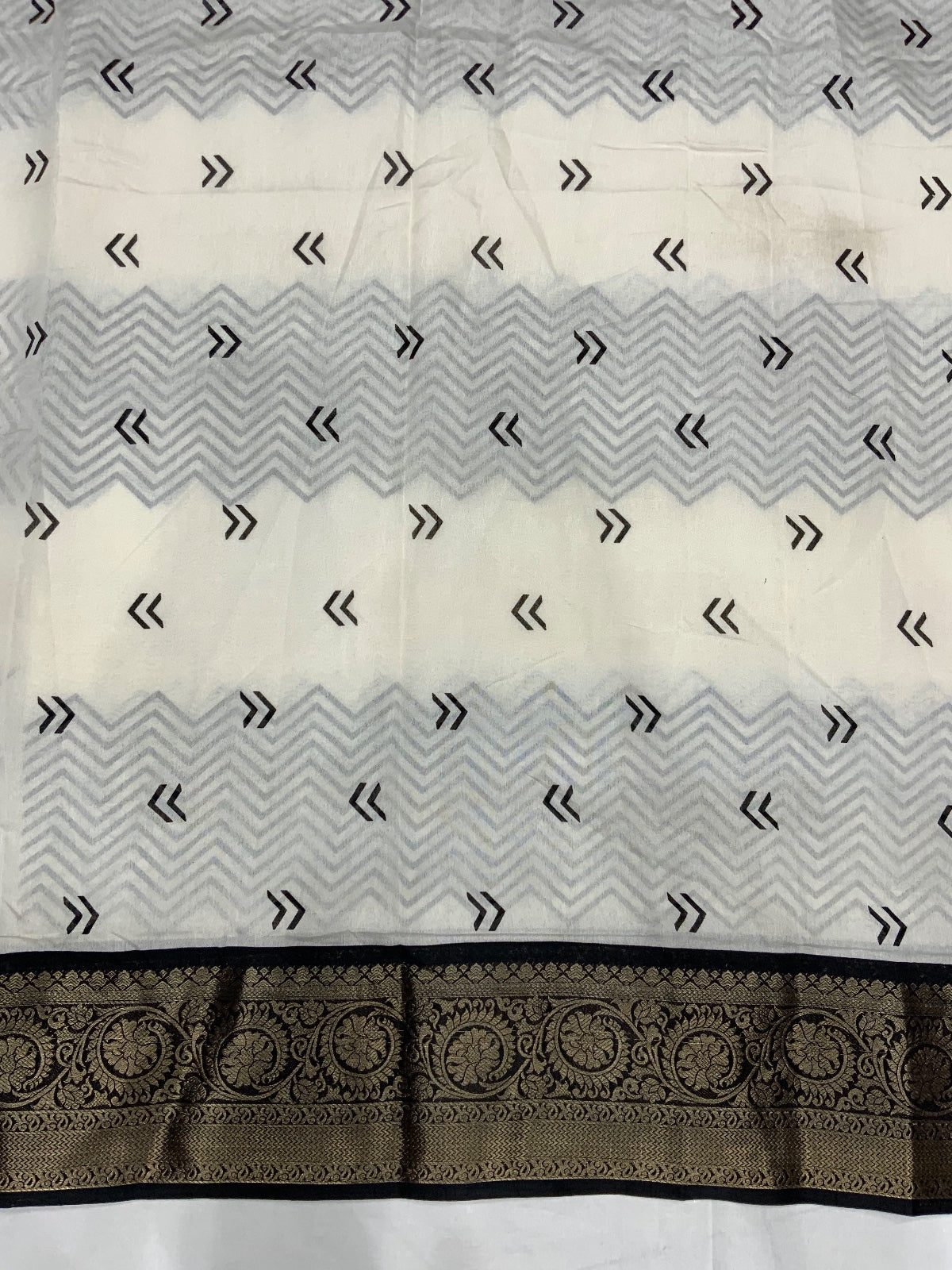 Soft Dola Silk Milky White Stripe Print Saree - Swaraas