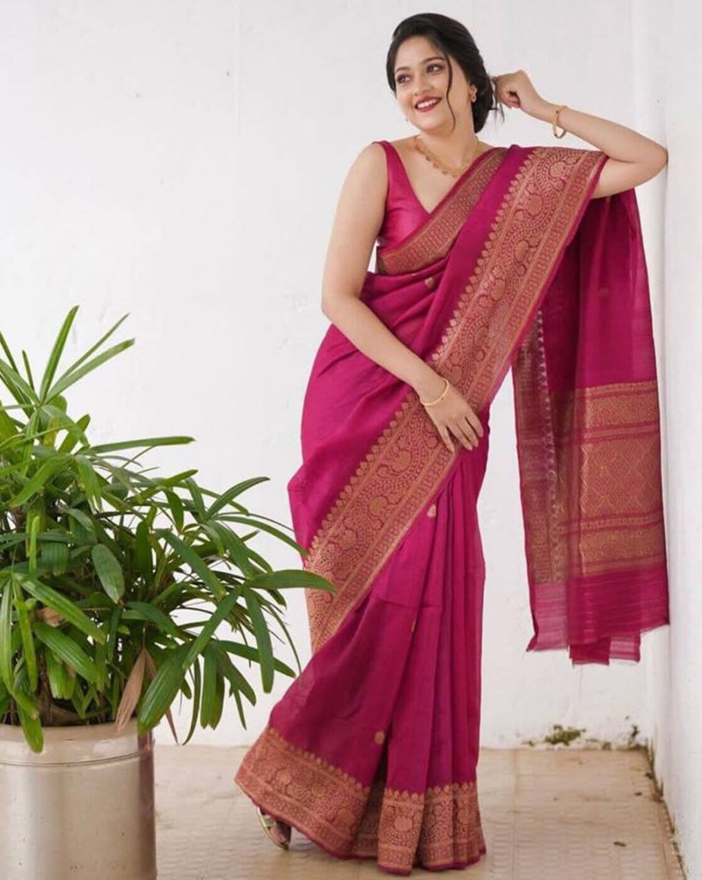 Soft Lichi Silk Saree with Rich Pallu & All-Over Jacquard Work | Exclusive Jacquard Border Blouse