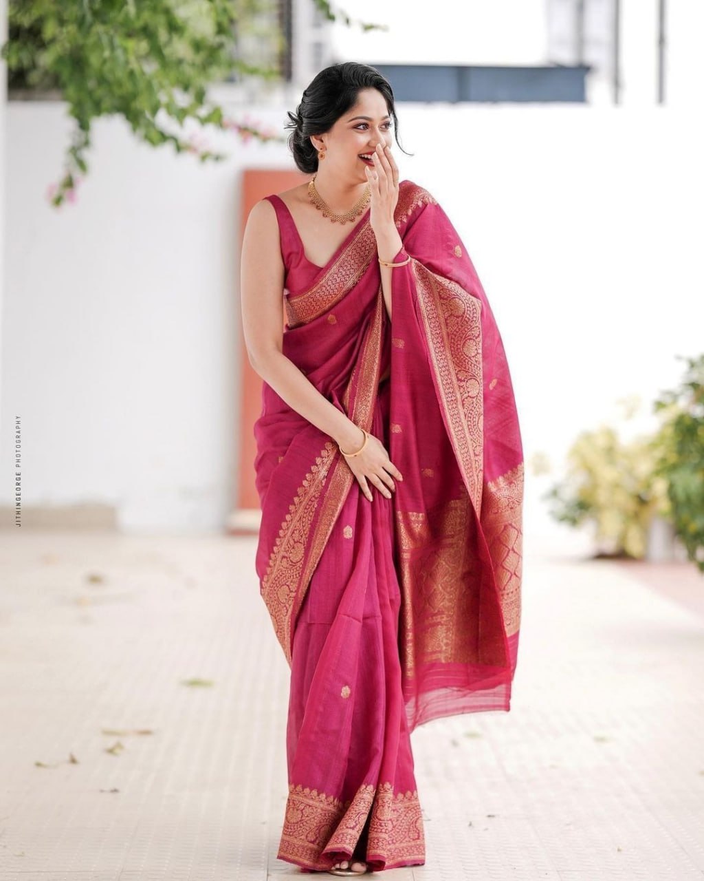 Soft Lichi Silk Saree with Rich Pallu & All-Over Jacquard Work | Exclusive Jacquard Border Blouse