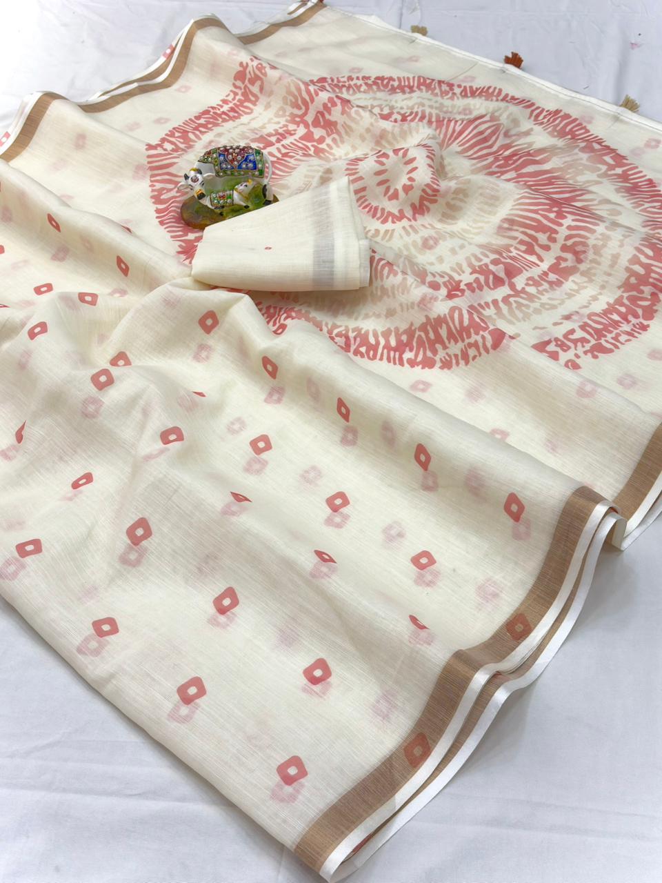Women Printed Saree with Blouse Piece