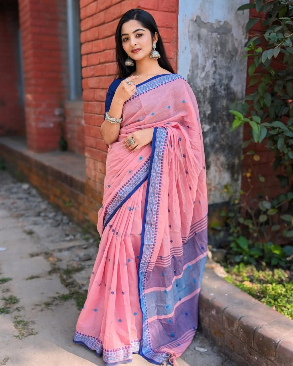 Pink Linen Saree with Blue Temple Border and Woven Butis, 6.3 Metres with Running Blouse Piece for Daily Wear
