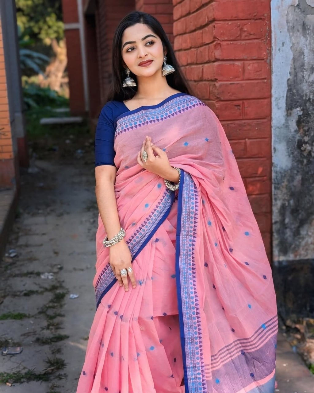 Pink Linen Saree with Blue Temple Border and Woven Butis, 6.3 Metres with Running Blouse Piece for Daily Wear