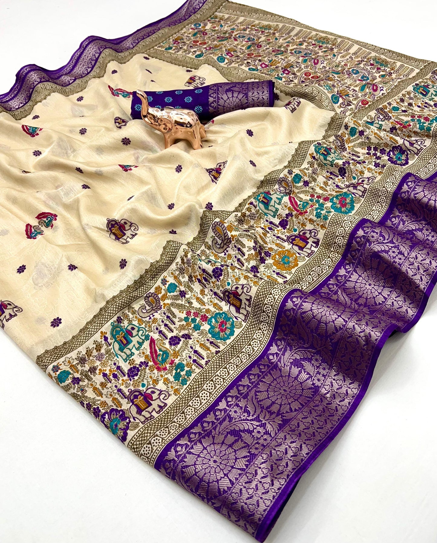 pure benny cotton saree with jacquard border.