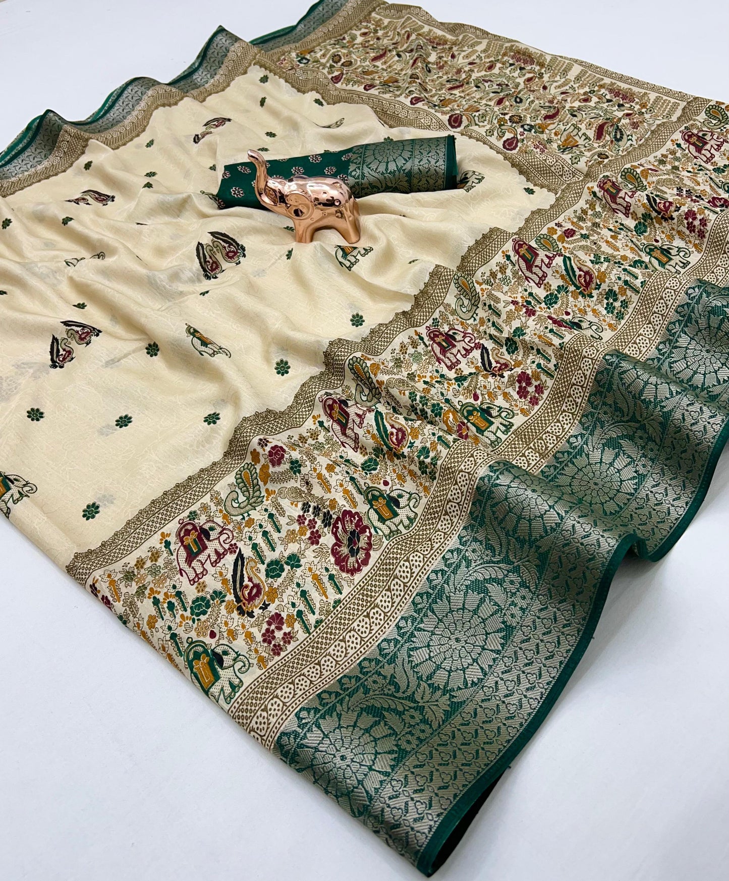 pure benny cotton saree with jacquard border.