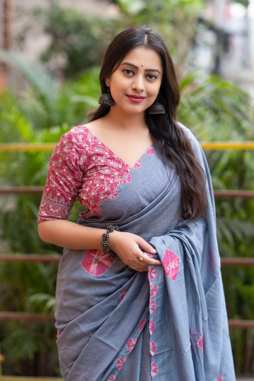 Pure Chanderi Cotton Shibori Saree with Hand-Tied Contrast Pattern & Matching Shibori Border