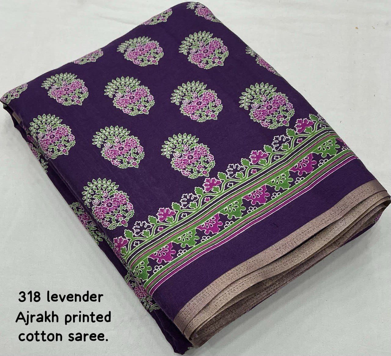 Ajrakh Print Soft Cotton-Feel Saree with blouse – 6.3 Meters
