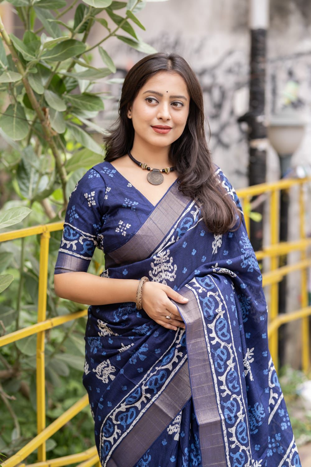 Soft Silk Slub Saree with Batik Print Design | Ethnic Printed Saree with Matching Blouse – 6.3 Meters