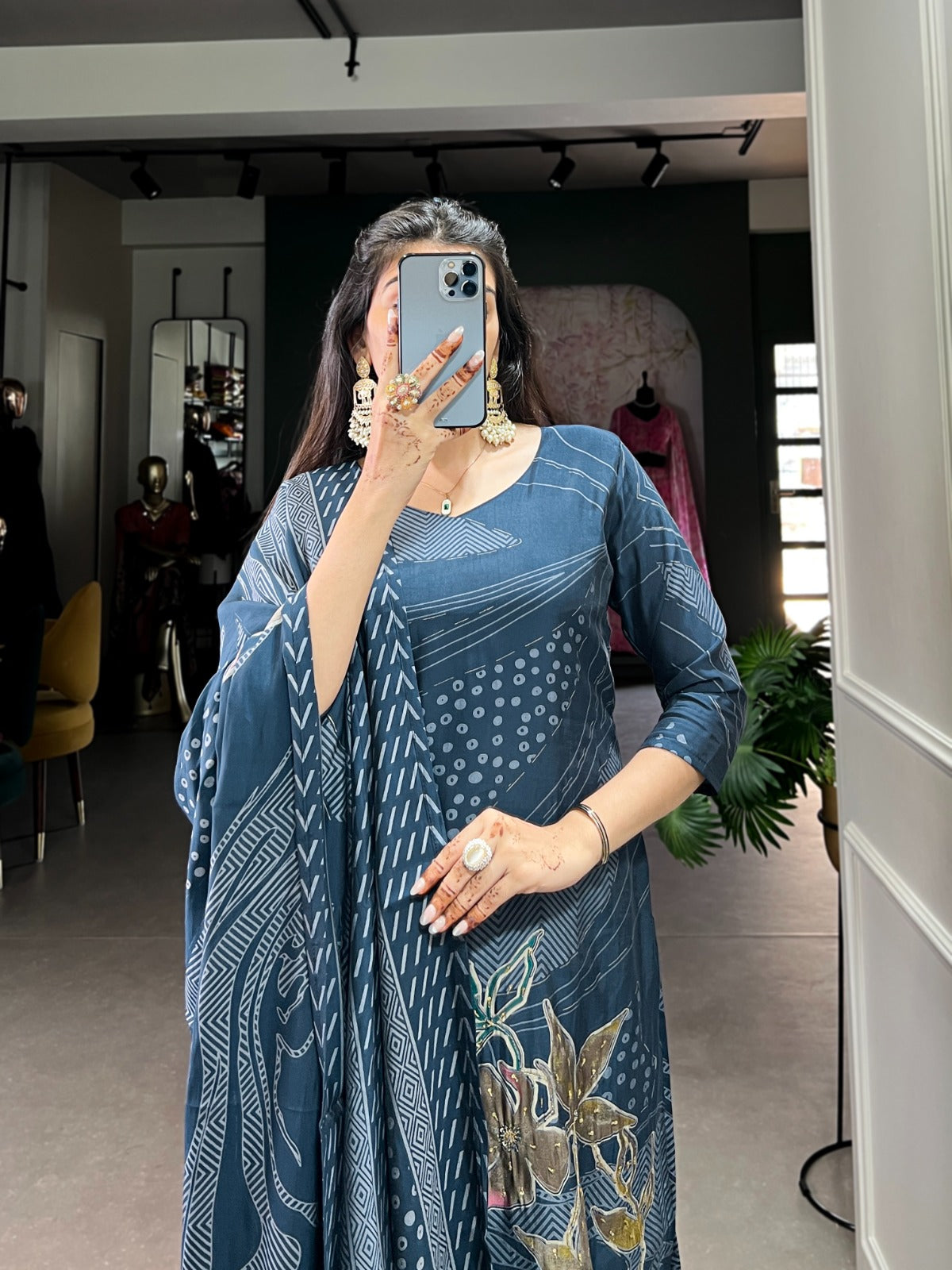 Beads meet blooms in this stunning salwar suit