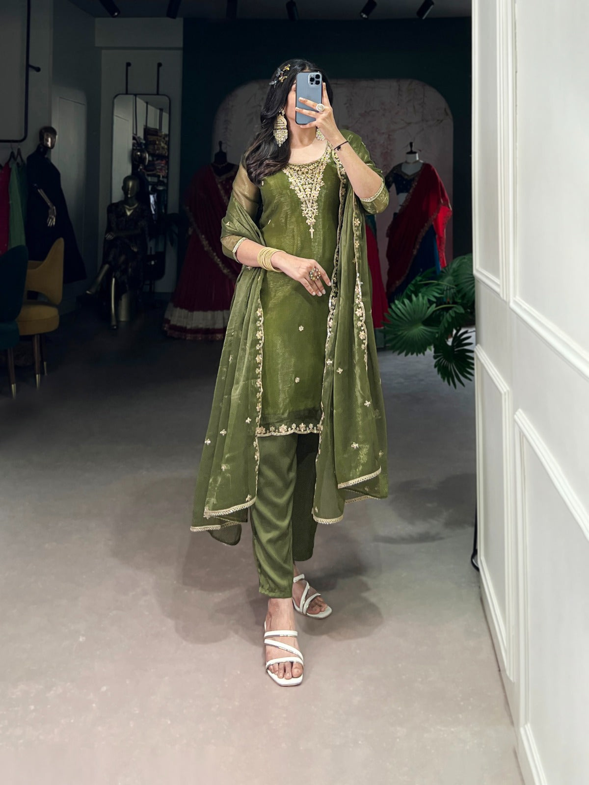 Ethnic olive sequin & thread work kurta set