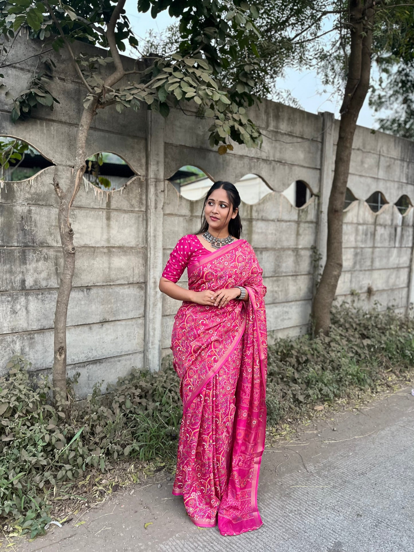 Heavy Mul Cotton Silk Bandhani Print Saree with Golden Zari Patti Border & Butti Print Blouse