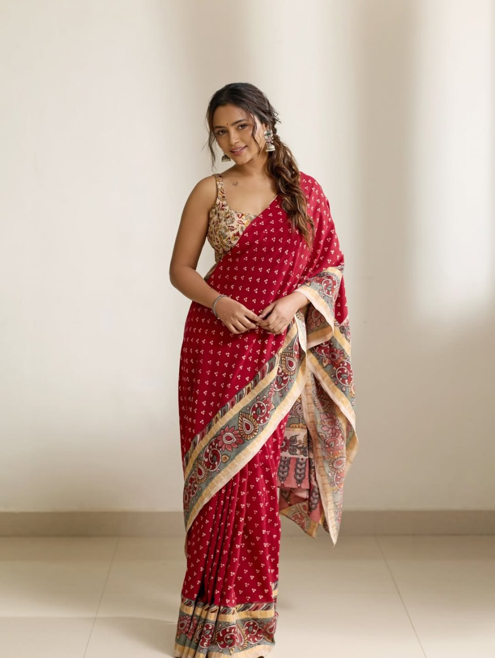 Red Linen Saree with Small Floral Motifs and Beige Paisley Border, Traditional Daily Wear Saree with Running Blouse