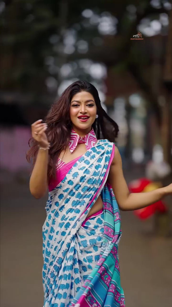 White and Turquoise Blue Linen Saree with Elephant Motifs, Pink Border and Running Blouse for Everyday Elegance