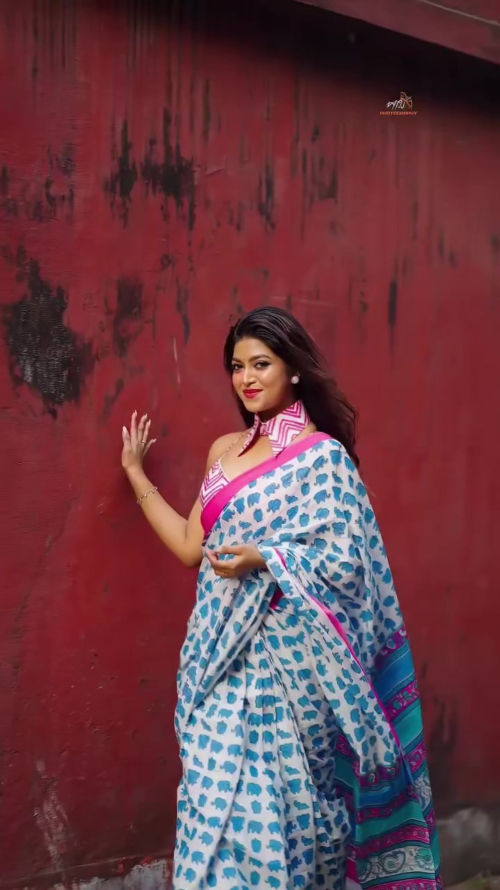 White and Turquoise Blue Linen Saree with Elephant Motifs, Pink Border and Running Blouse for Everyday Elegance