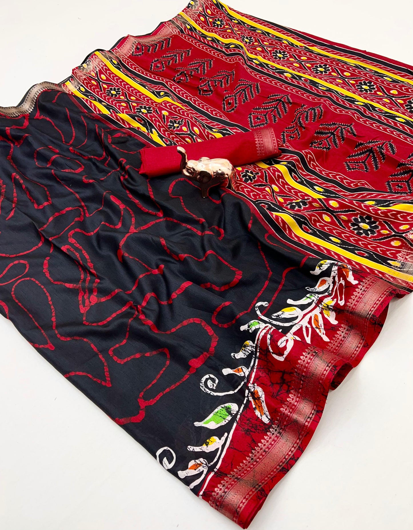 Soft poly silk Saree with Kalamkari Prints & Contrast Zari Border – With Running Blouse