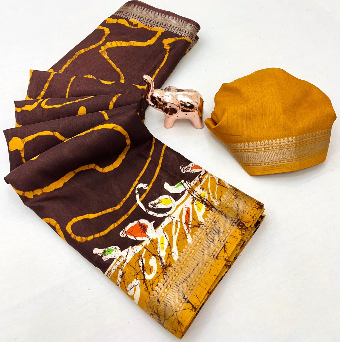 Soft poly silk Saree with Kalamkari Prints & Contrast Zari Border – With Running Blouse