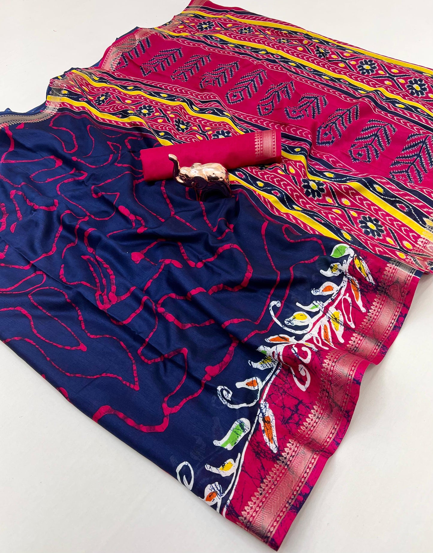 Soft poly silk Saree with Kalamkari Prints & Contrast Zari Border – With Running Blouse