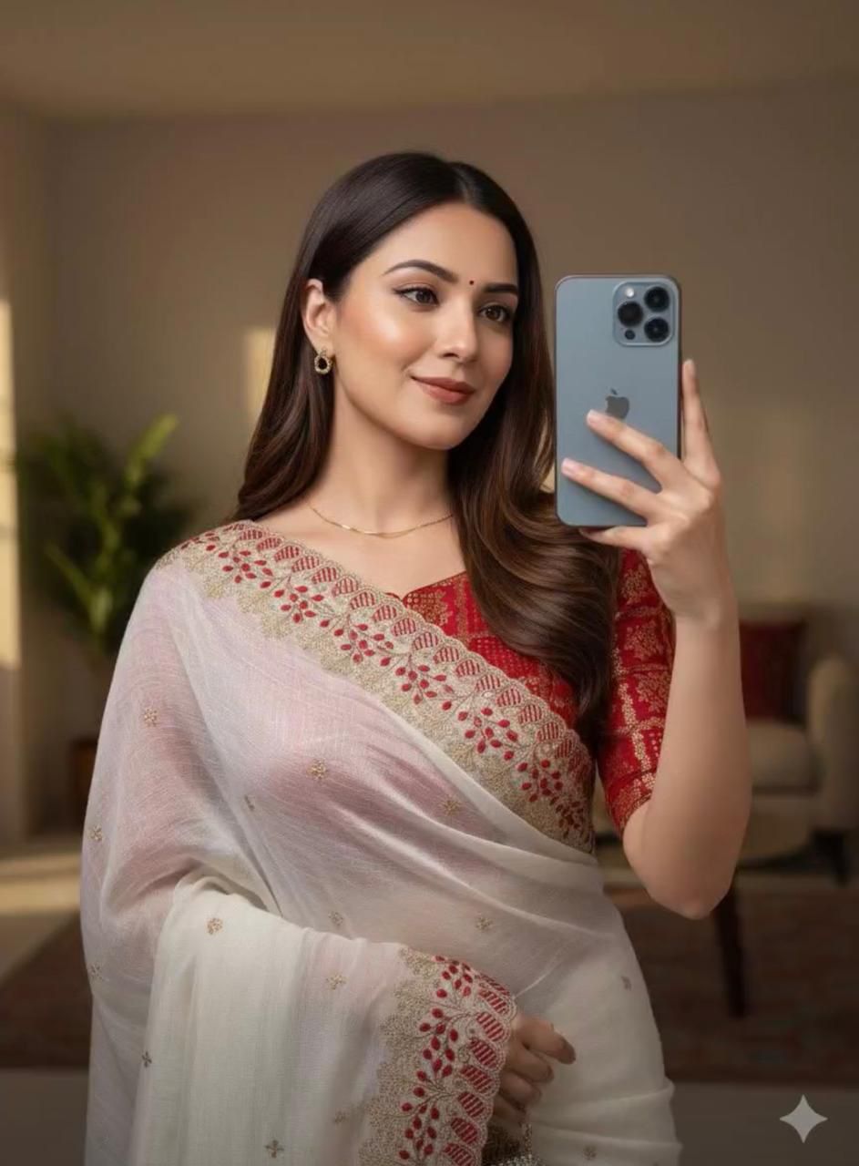 Vanilla White Pure Silk Candy Crush Saree with Embroidered Pallu & Contrast Banarasi Blouse