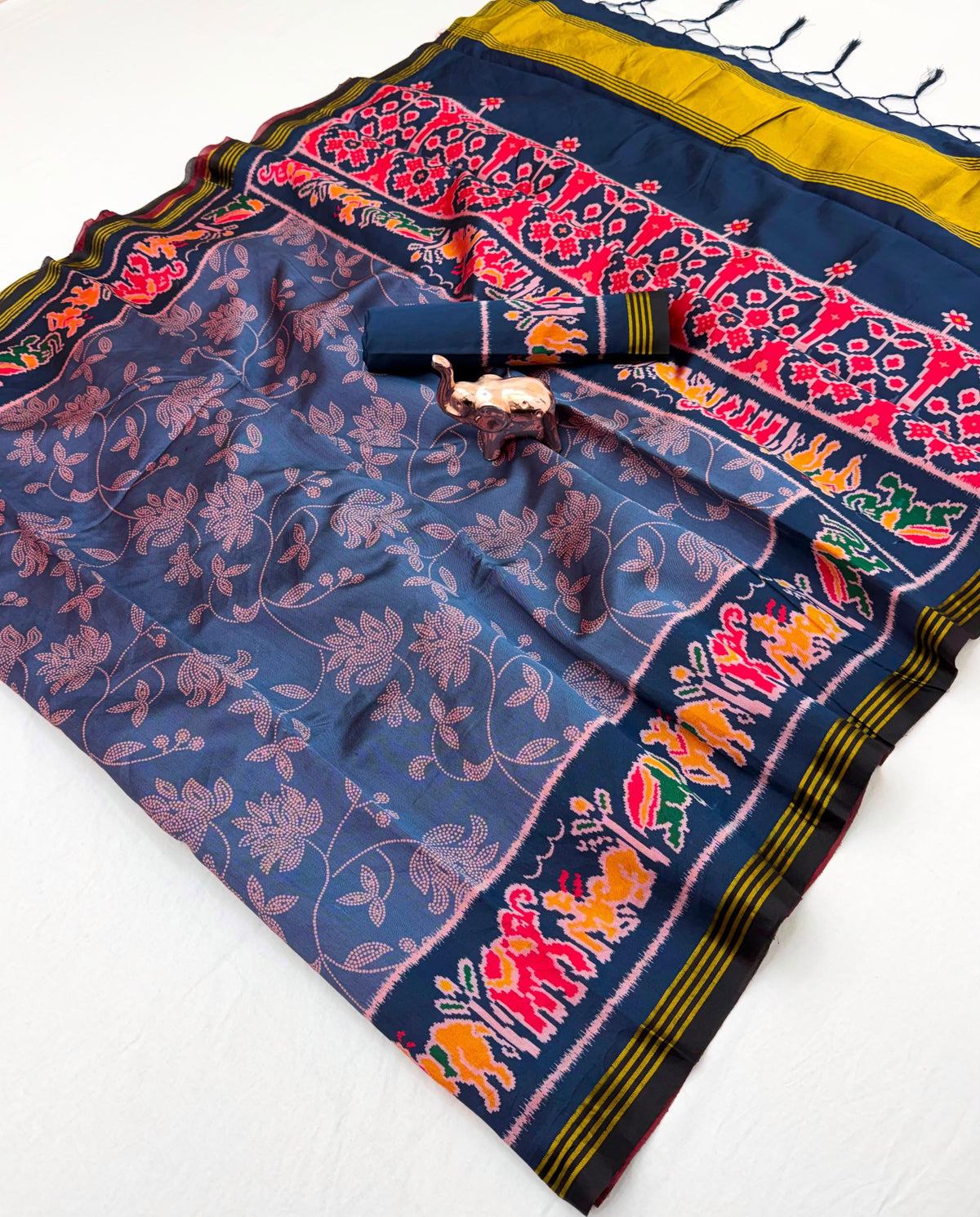 Viscose Saree with Floral Design, Multicolour Animal Motif Border and Running Blouse for Festive Wear, 6.3 Metres